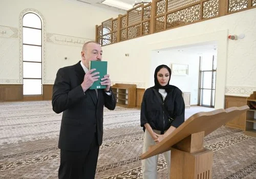 Prezident İlham Əliyev və birinci xanım Mehriban Əliyeva Şuşa rayonunun Daşaltı kənd məscidinin a&ccedil;ılışında iştirak ediblər