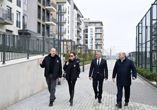 İlham Əliyev &ldquo;Ağdam Residence&rdquo; yaşayış kompleksində yaradılan şəraitlə tanış olub