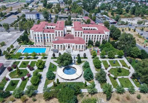 QƏBƏLƏ KARVANSARAY OTELİ